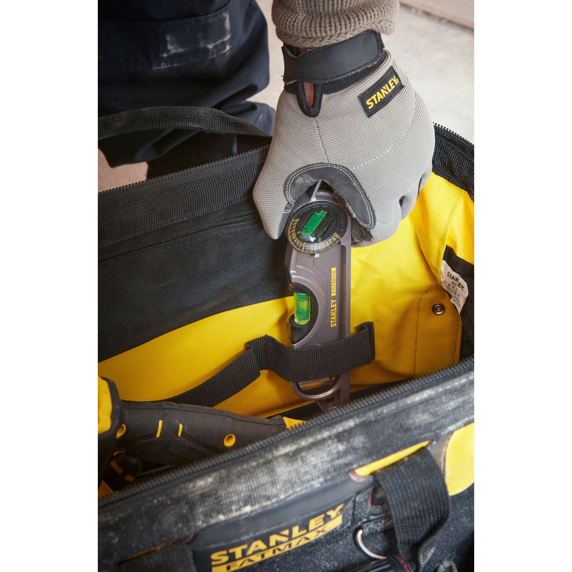 18 in. Tool Bag | STANLEY