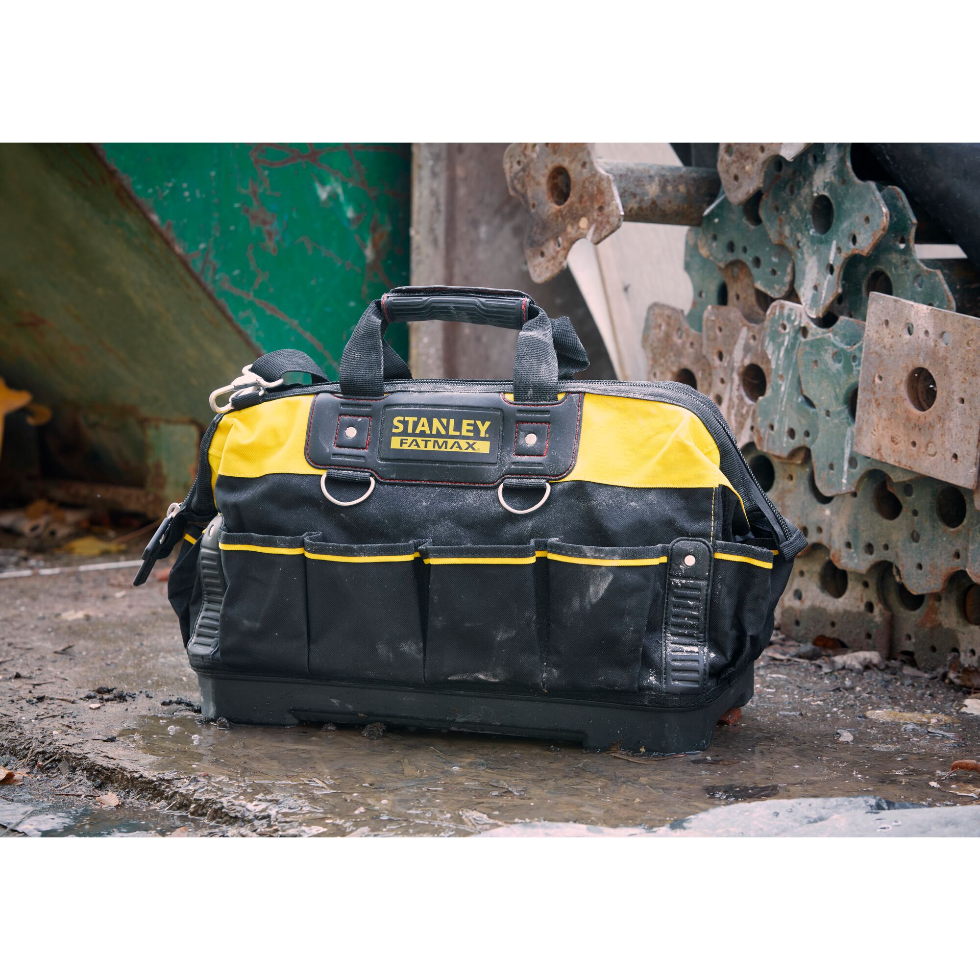 18 in. Tool Bag | STANLEY
